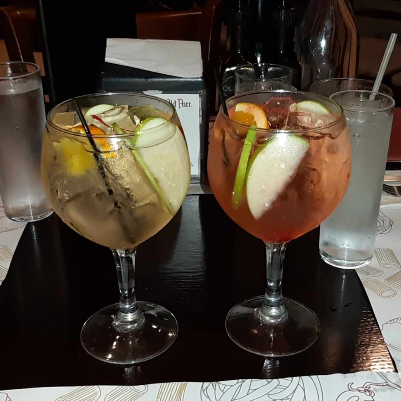 Sangrias Blanca y Rosada