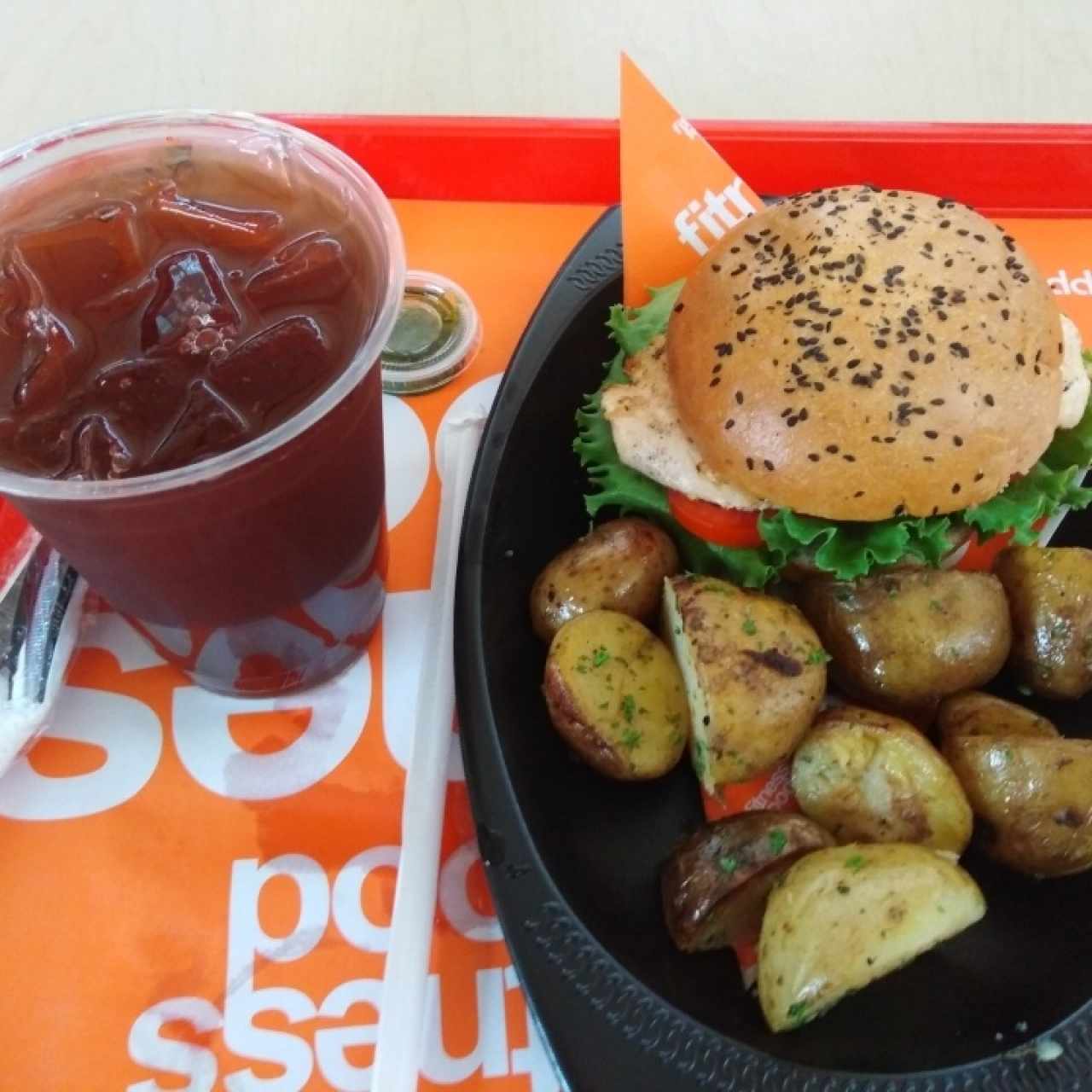 Combo hamburguesa de pollo