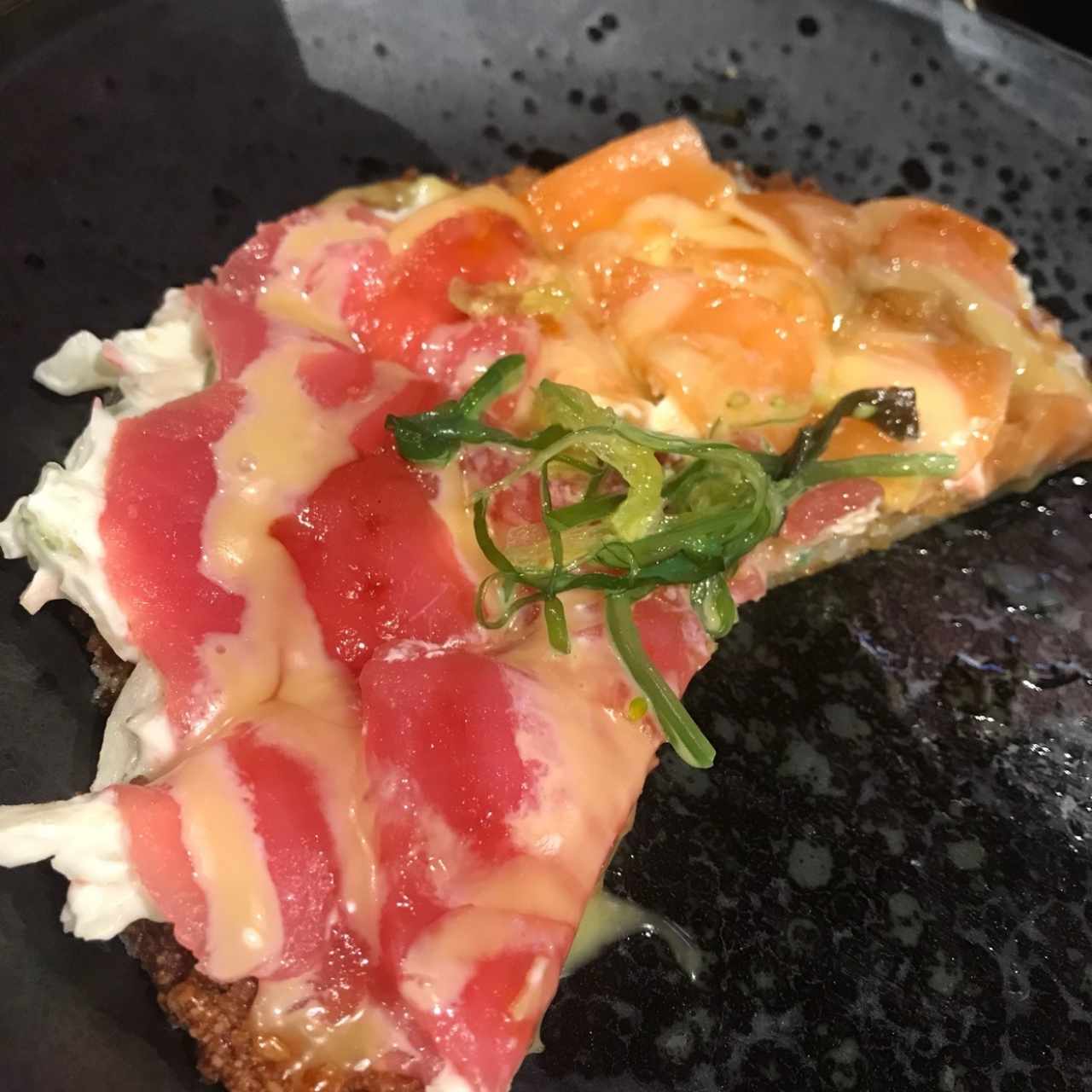 sushipizza de atun y cangrejo