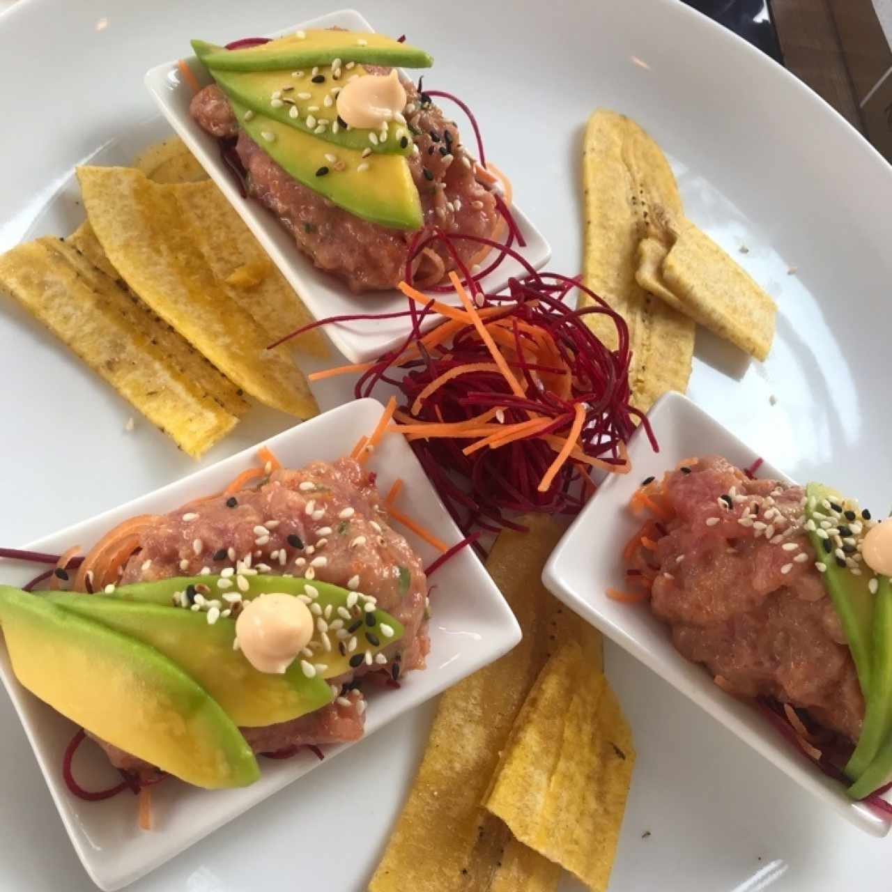 Entradas/Carpaccio - Tartare de Atún