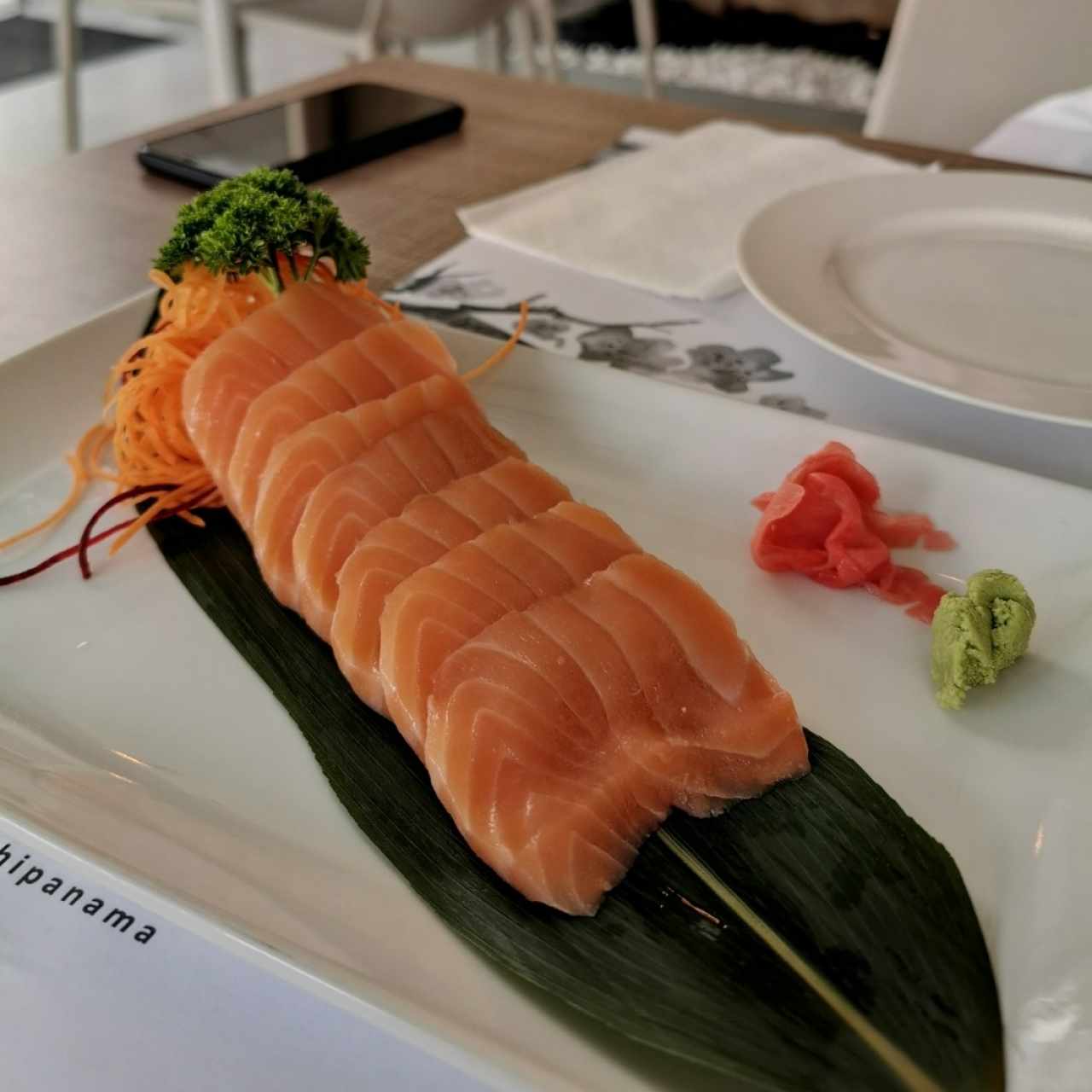 Ato Sashimi de Salmón