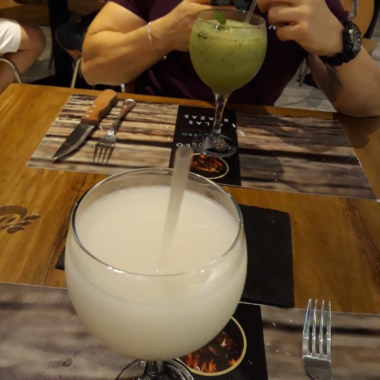 limonada con yerba buena y jugo de guabana