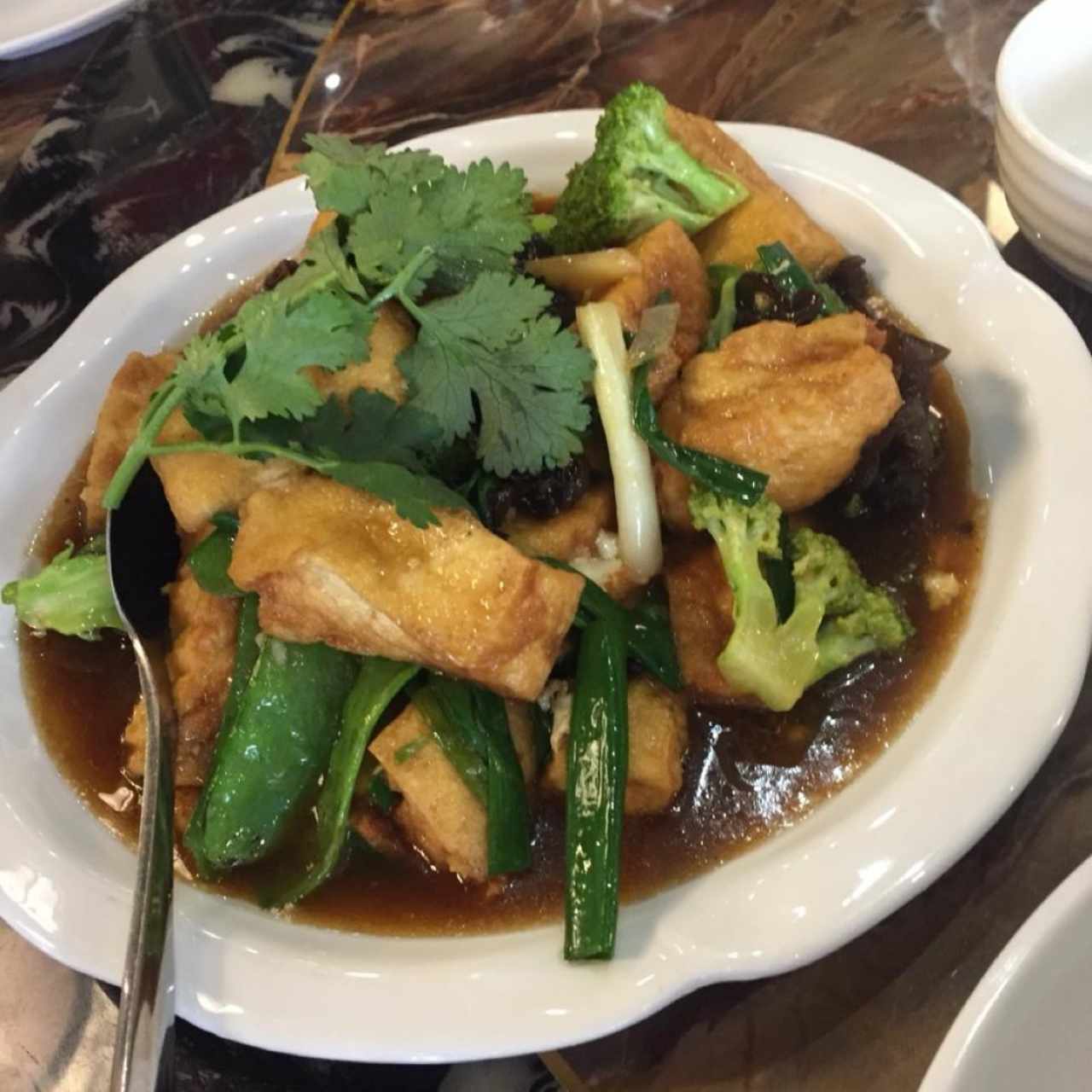 tofu frito con vegetales