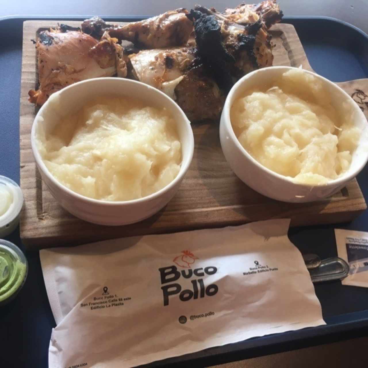 medio pollo con mojadito de yuca