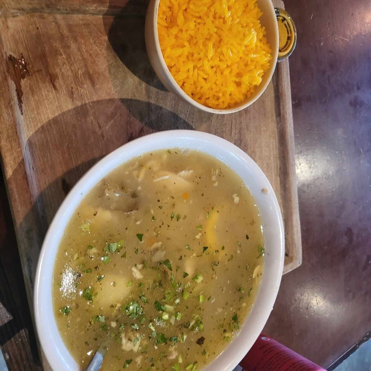 Sopa de Pollo "Bucosopa"