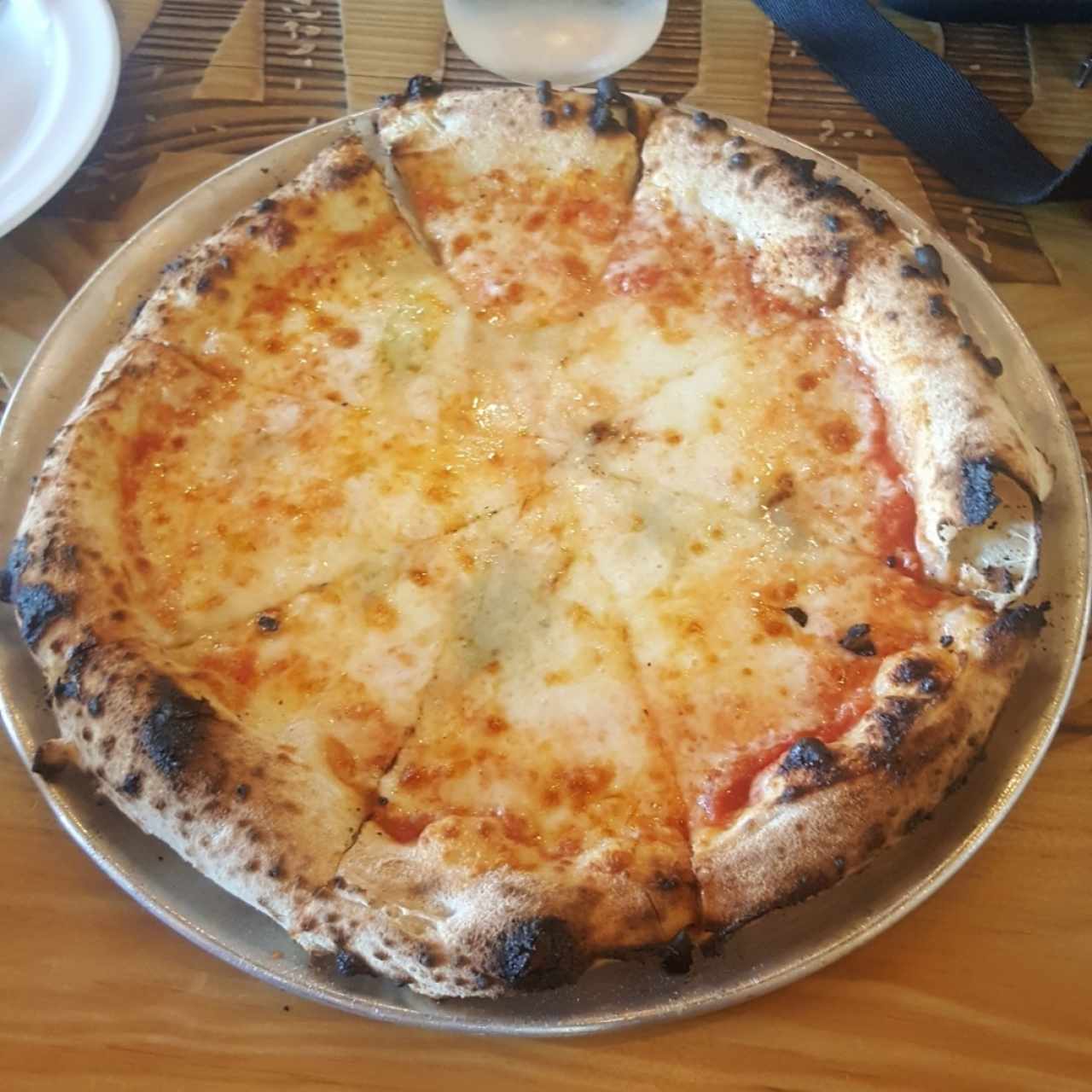 Pizza 4 quesos