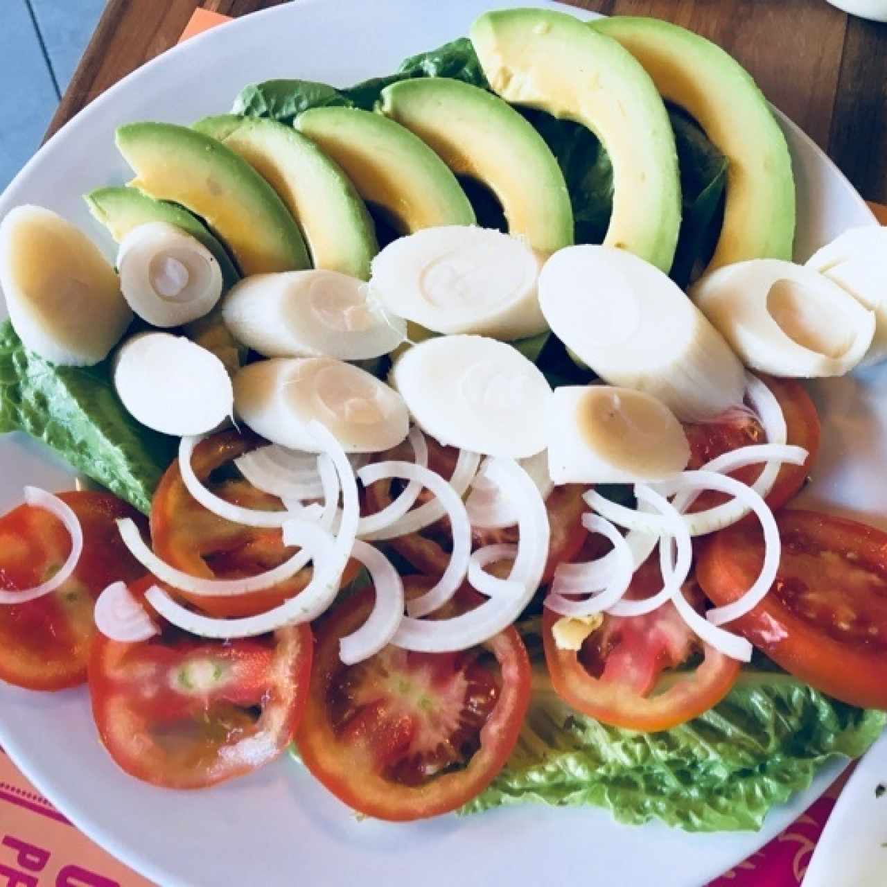 Ensalada de Palmitos y Aguacate