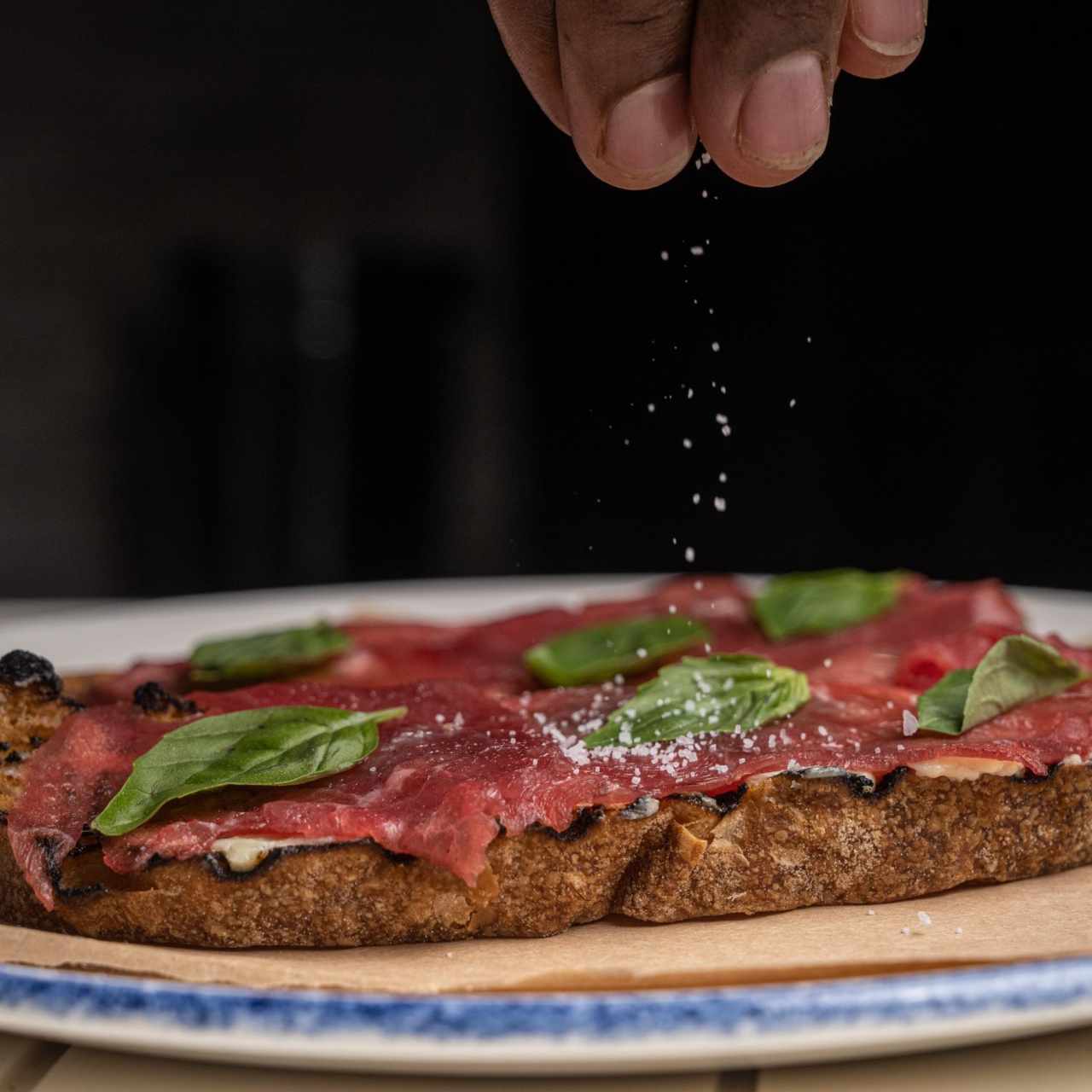 Crostini Di Carpaccio Al Tartufo