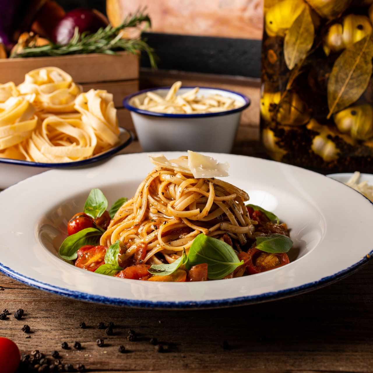 Linguini Al Filetto Di Pomodoro