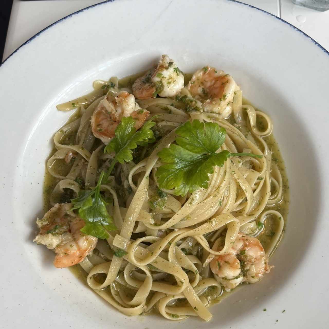 Fetuccini Aglio, Olio E Gamberetti