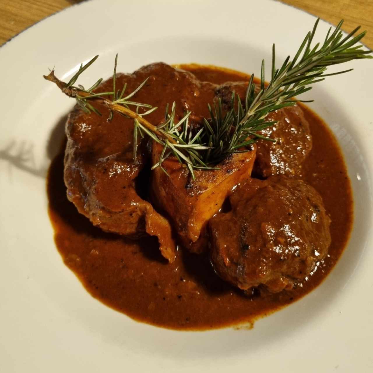 Secondi Piatti - Ossobuco