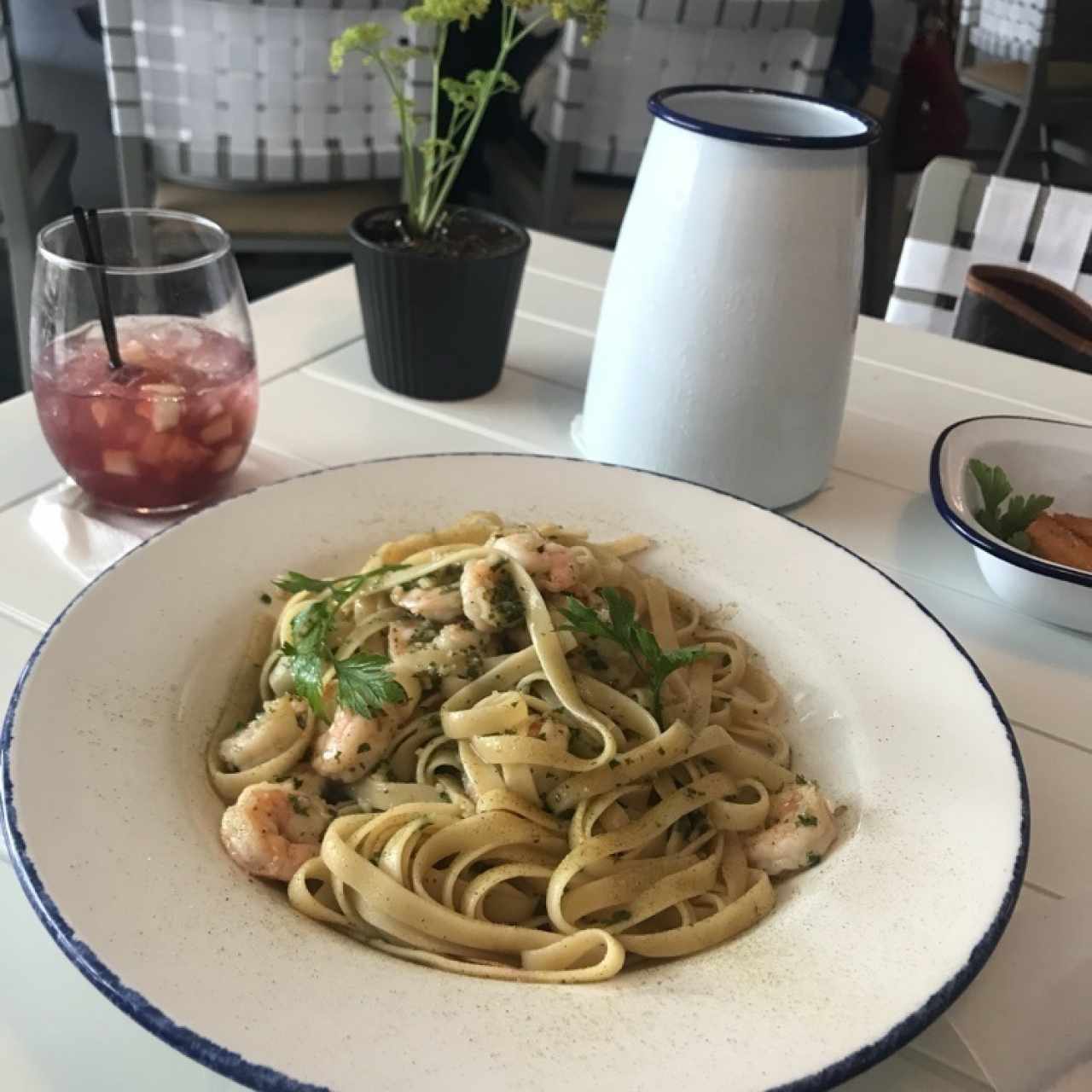 pasta al olio con camarones