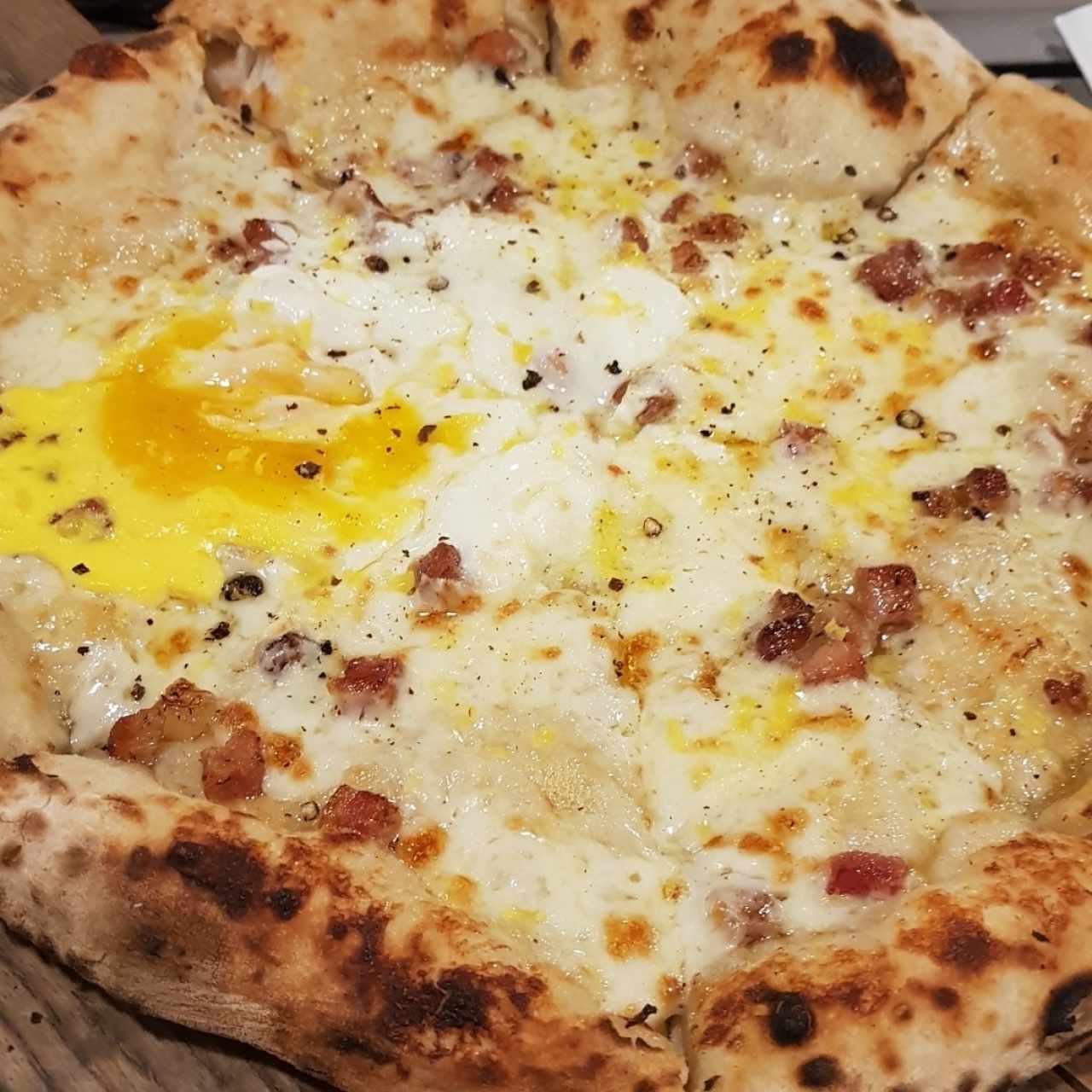 pizza carbonara