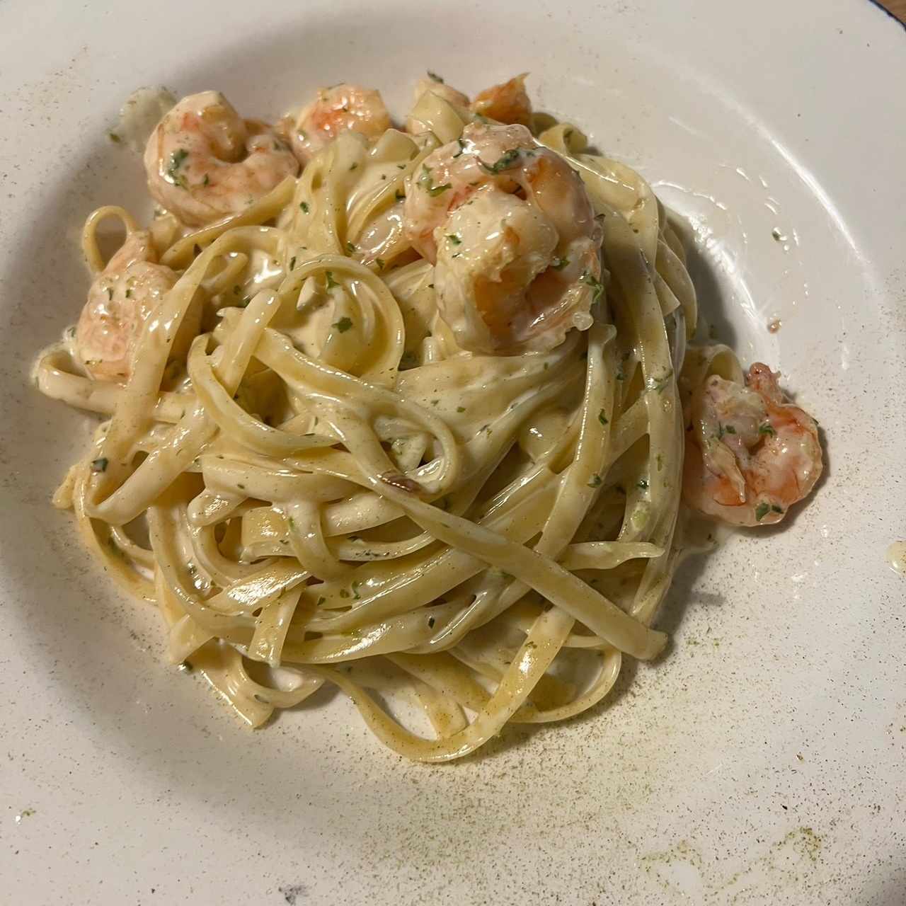 Fetuccini camarones 