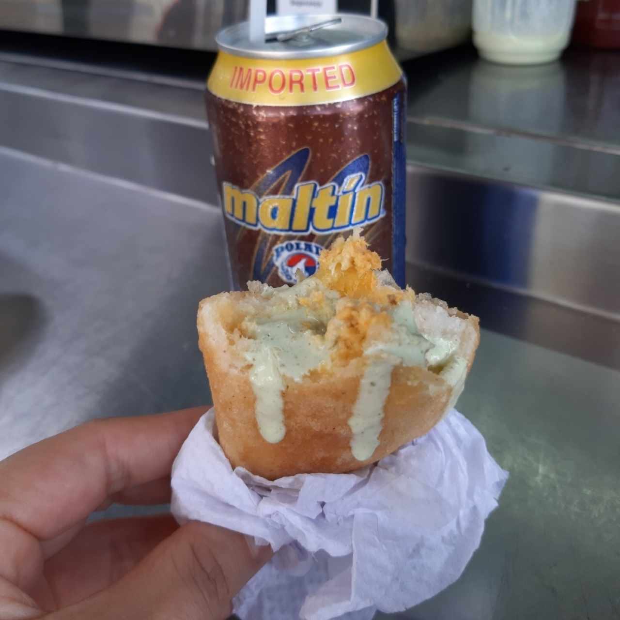 Empanada De Cazón Uff Súper buena En la mañana y al medio tienen almuerzos