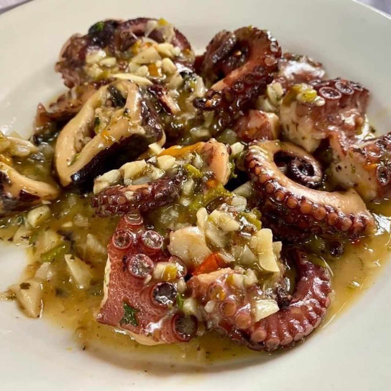 Mariscos - Pulpo Al Ajillo