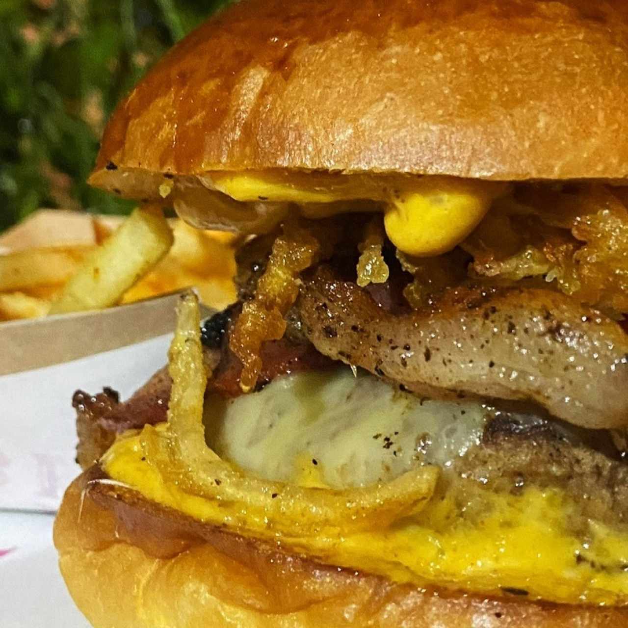 La Ministra (BurgerWeek 2021)