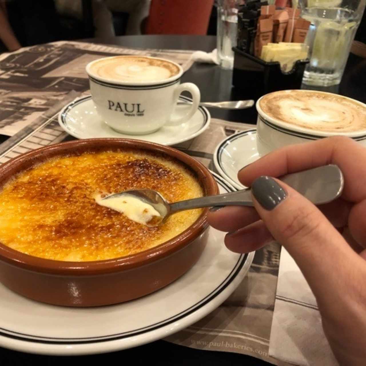 Creme Brulee y Café con Baileys