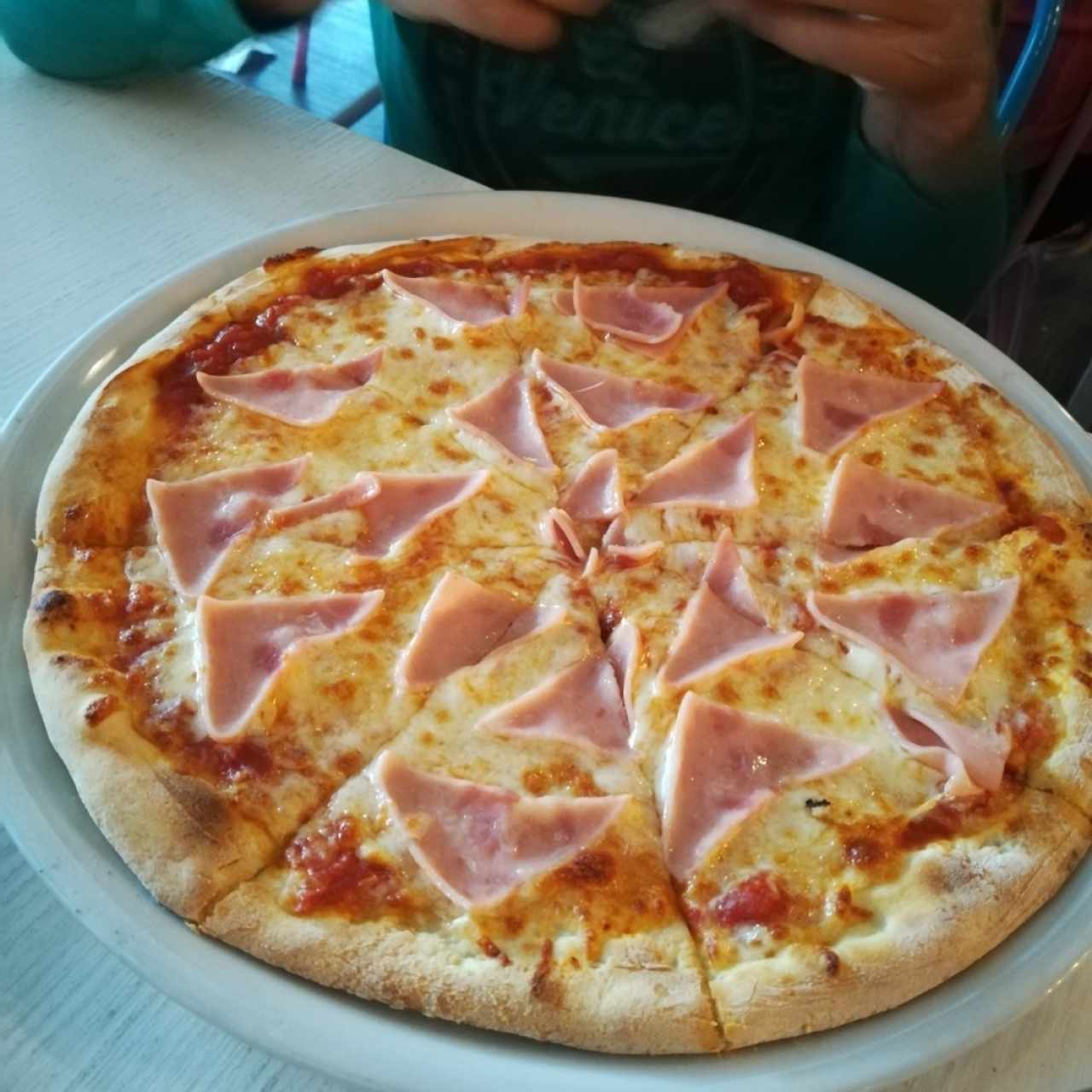 pizza Margarita con extra d jamon