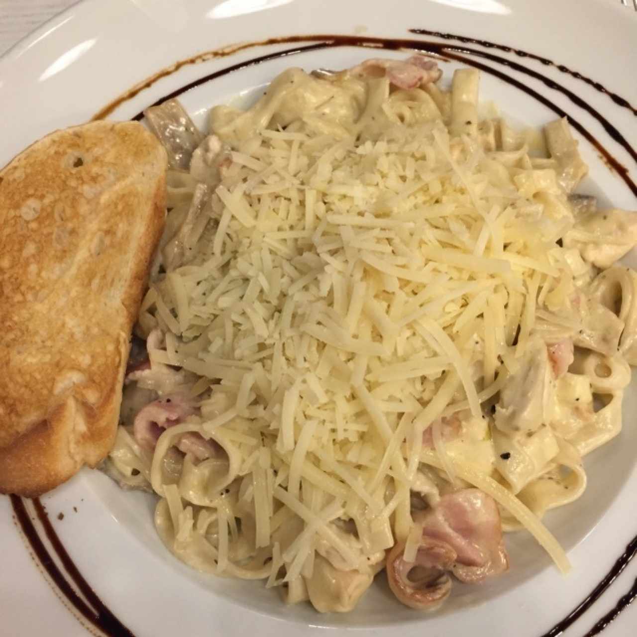 pasta carbonara deliciosa 