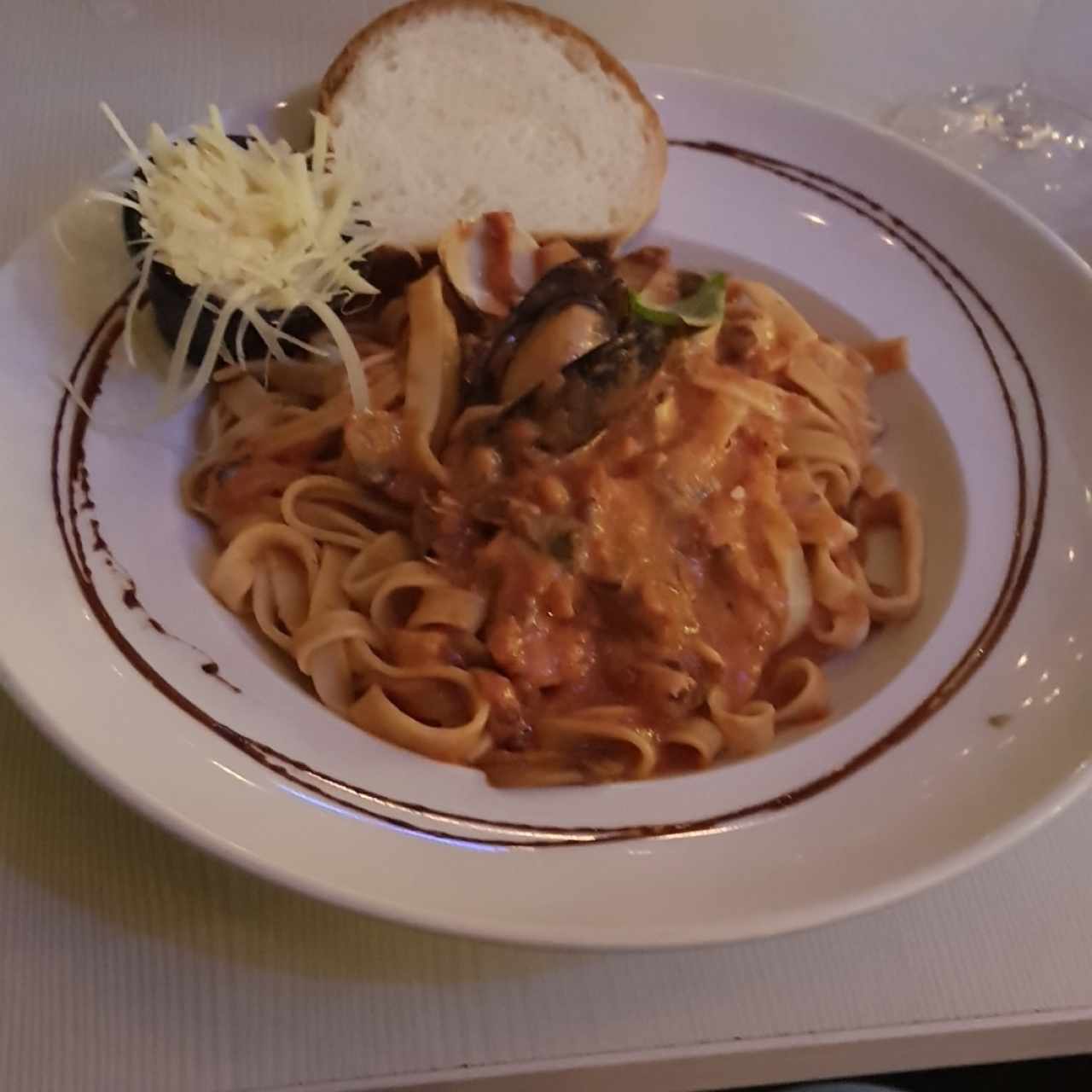 fetuccini con mariscos