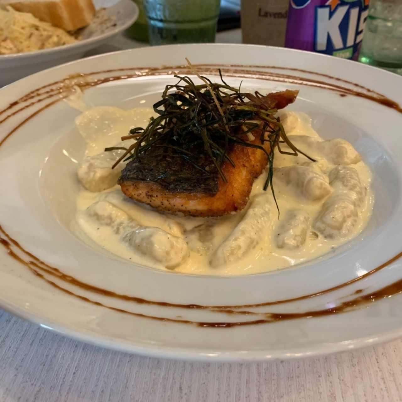 Salmon con ñoquis a la crema