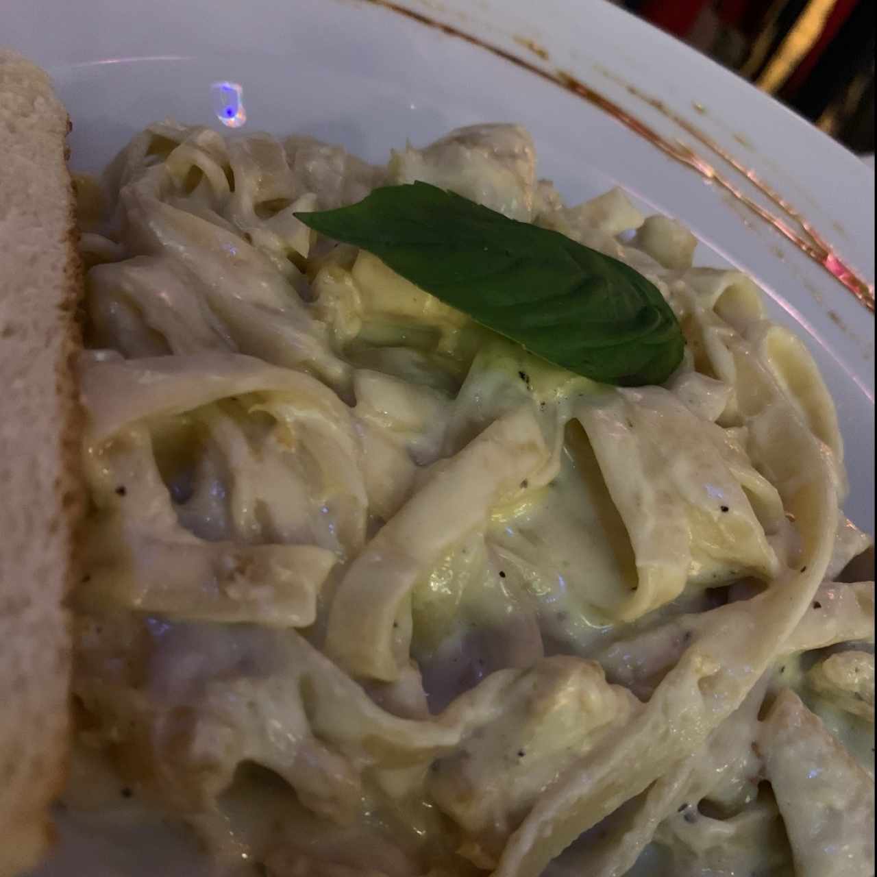 Alfredo con Pollo, Pasta Fettuccini