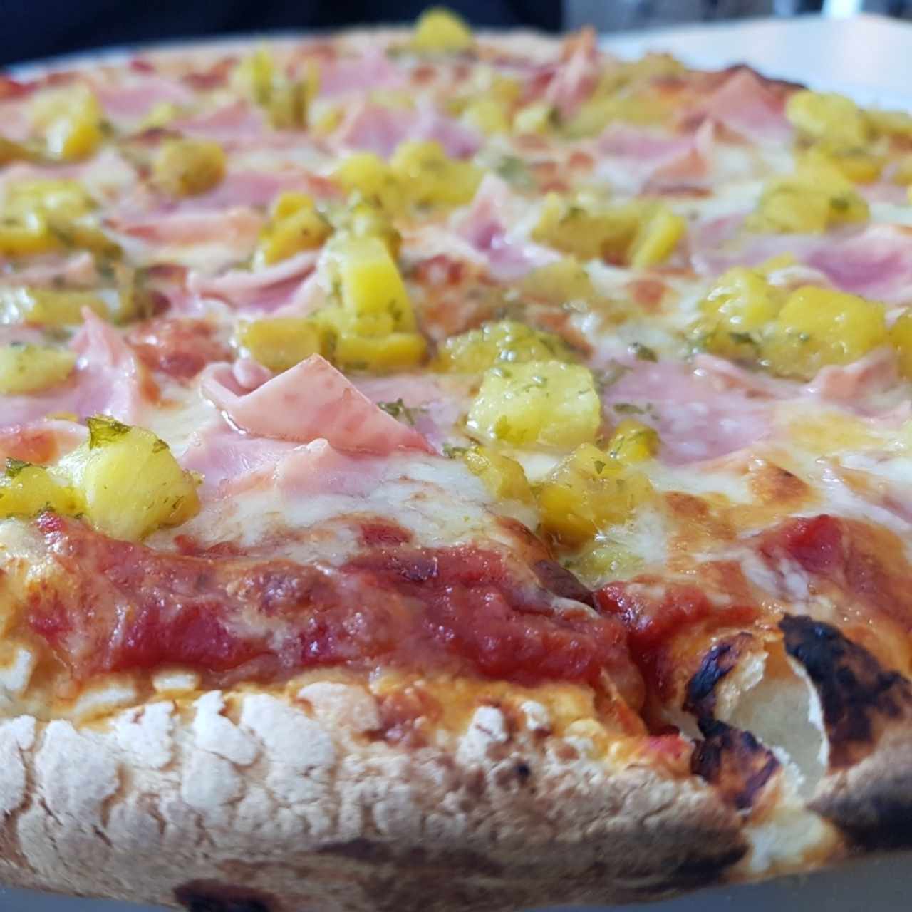 Pizza Hawaiana