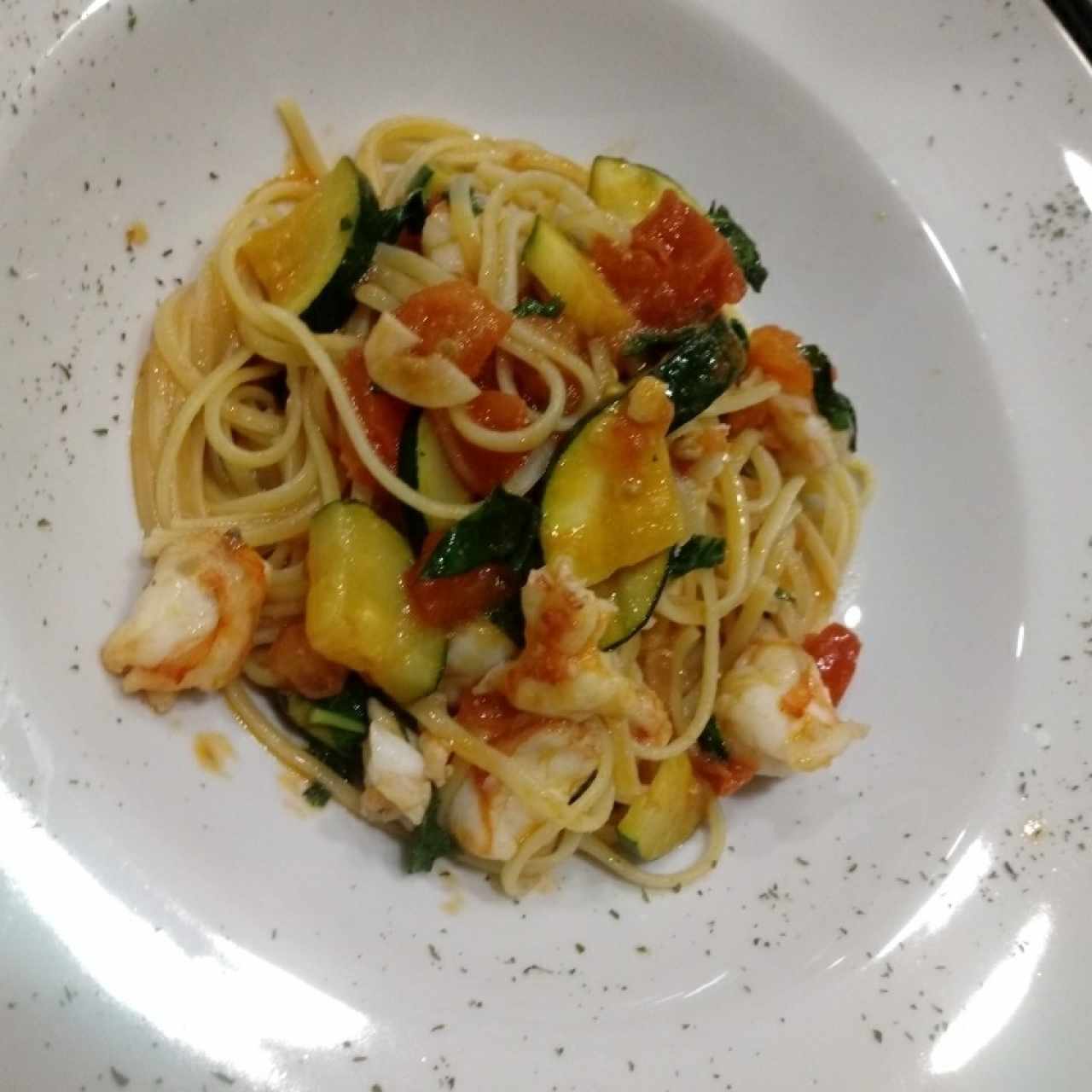 Linguine carmelo con camarones