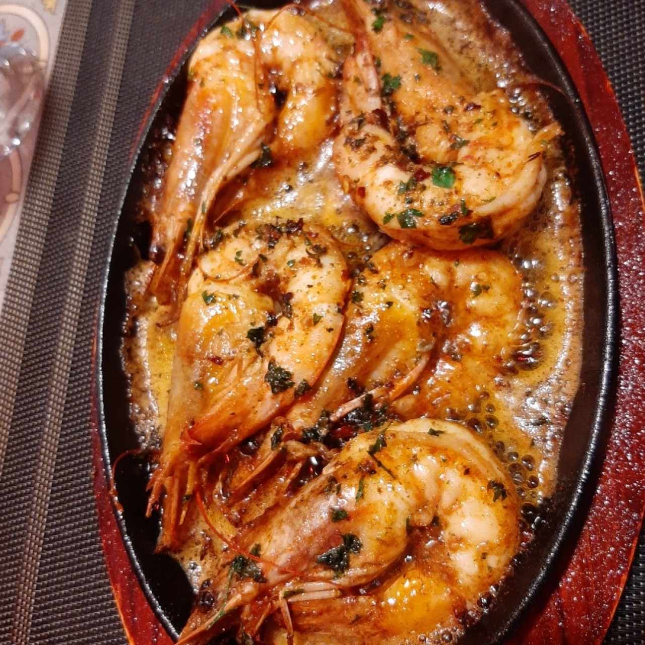 MARISCOS / SEAFOOD - Langostinos Salteados
