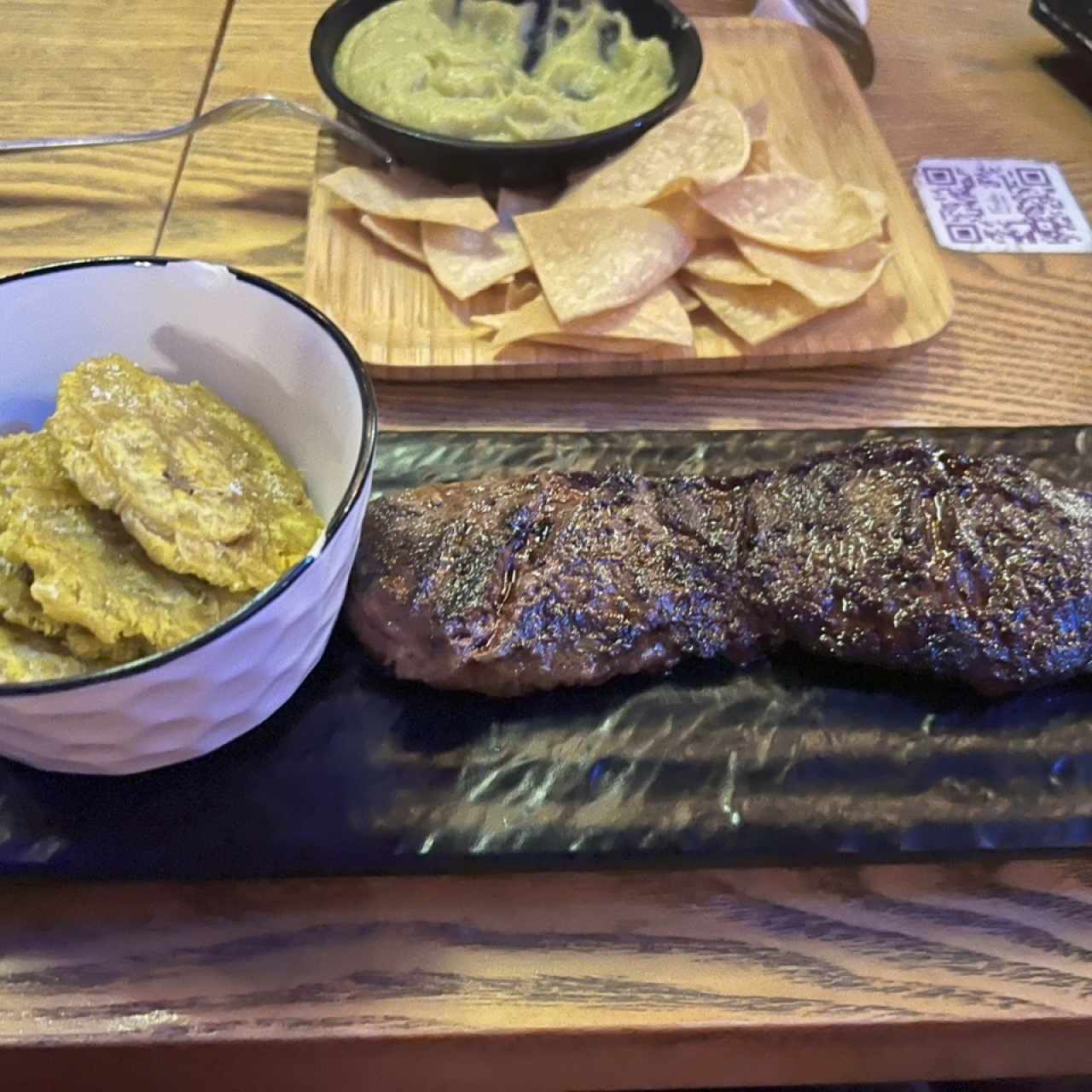 Entraña 8oz. con acompañamiento.