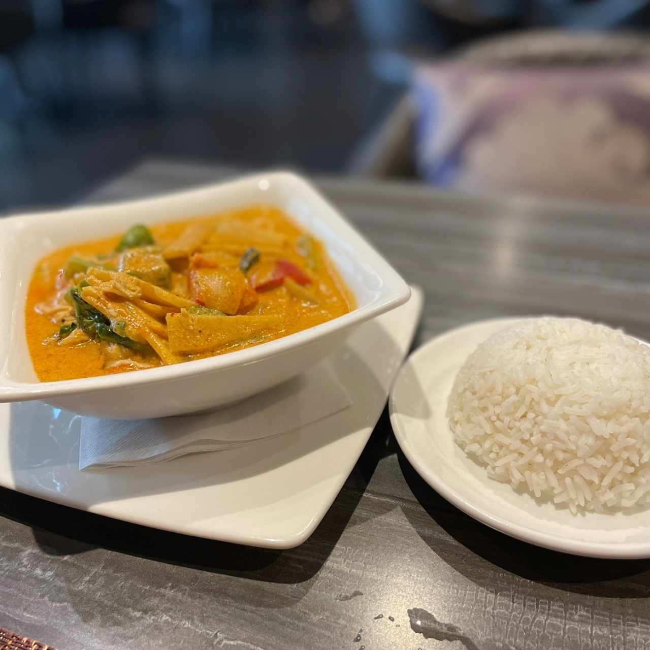 CURRY - RED CURRY chicken
