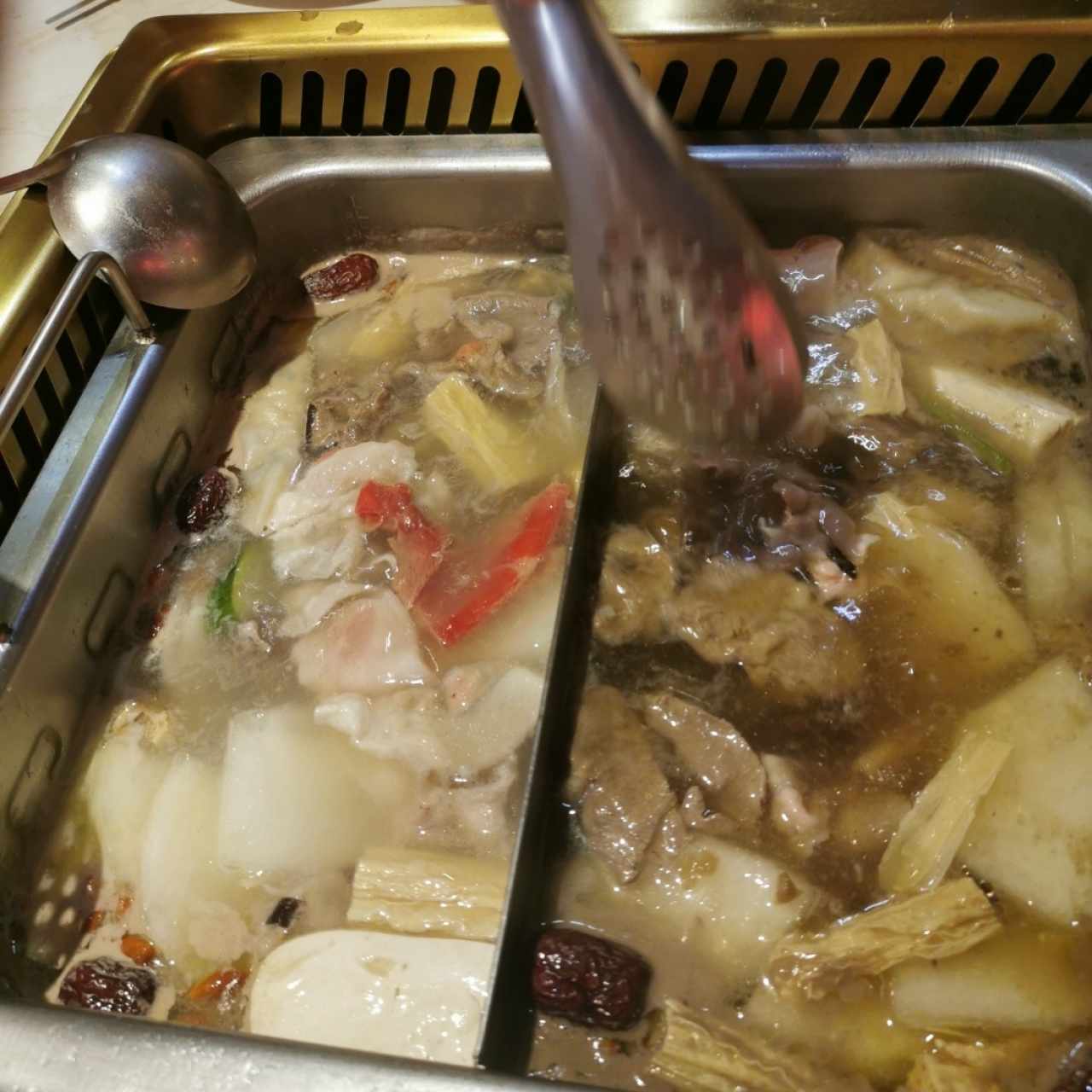 Dumplings y otoe en el hot pot