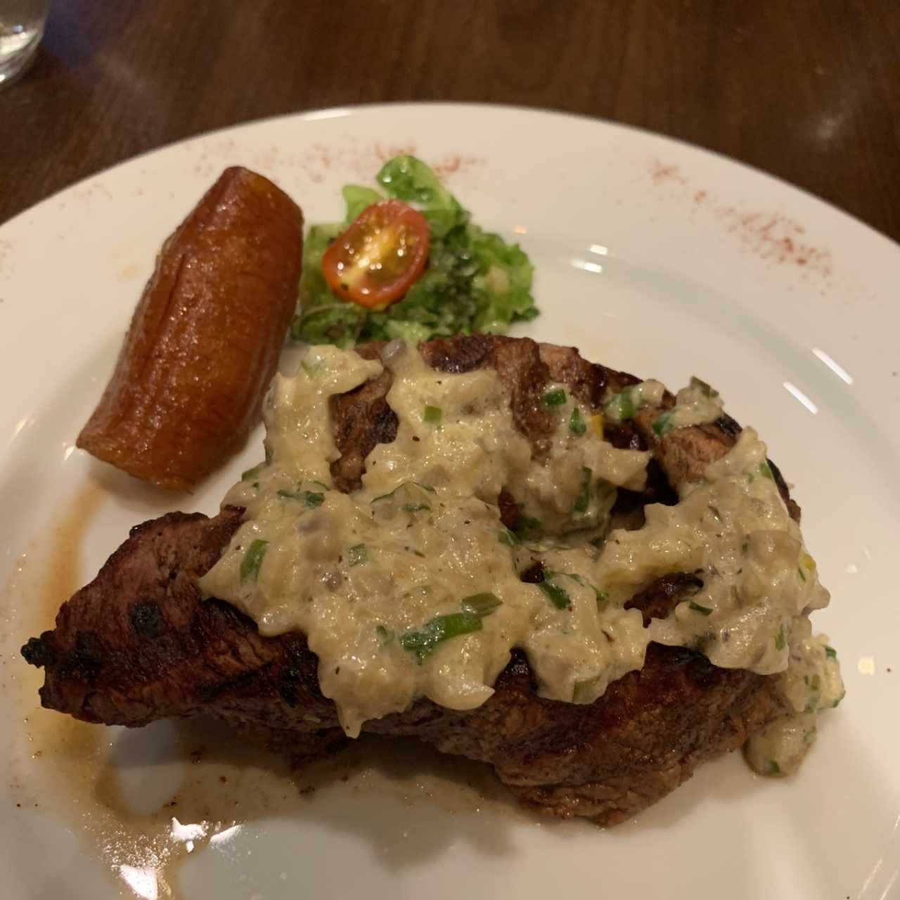 FILETE DE RES EN SALSA DE VERDEO