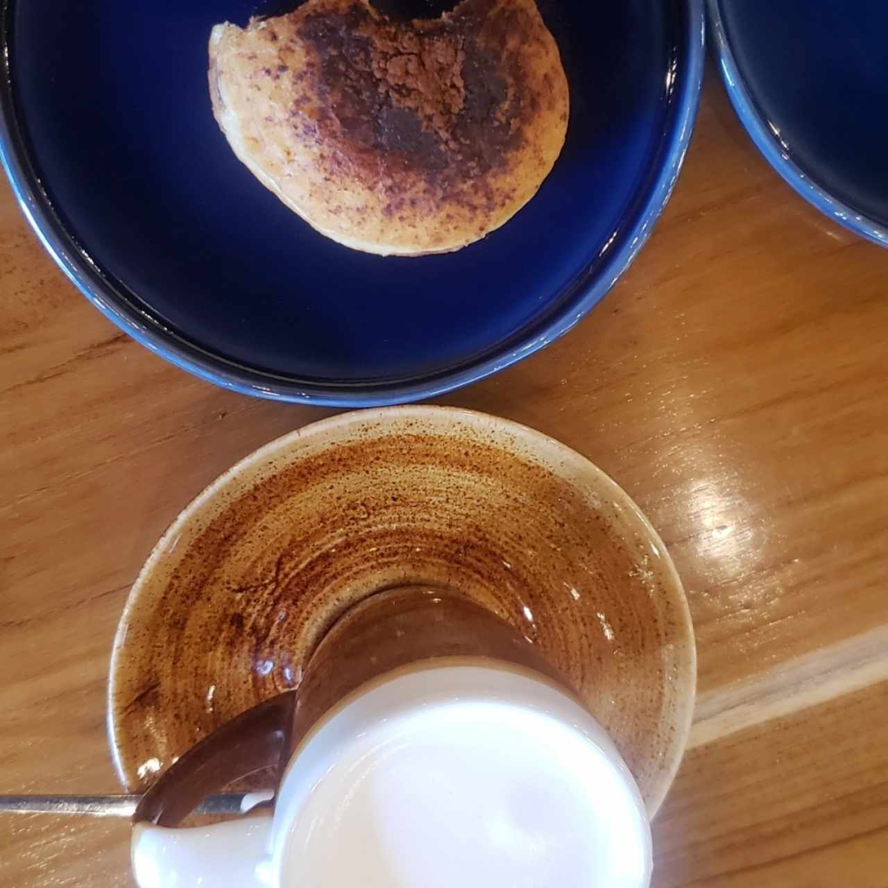 Bomba de nutella y Té Chai