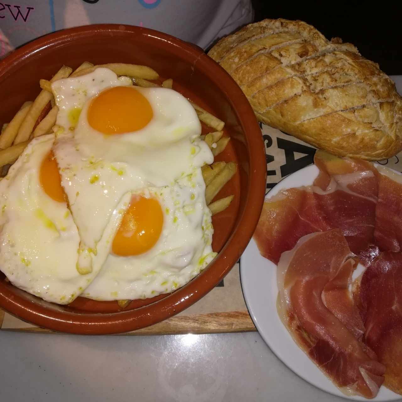 Huevo Estrellado con Jamón Serrano