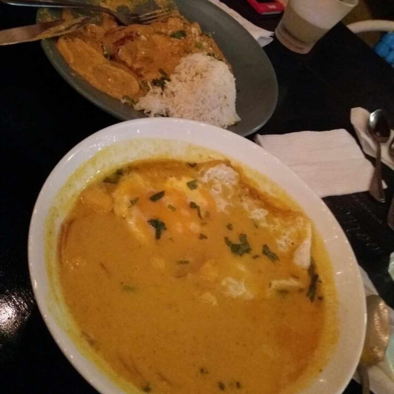 pescado a lo macho y chupe de mariscos