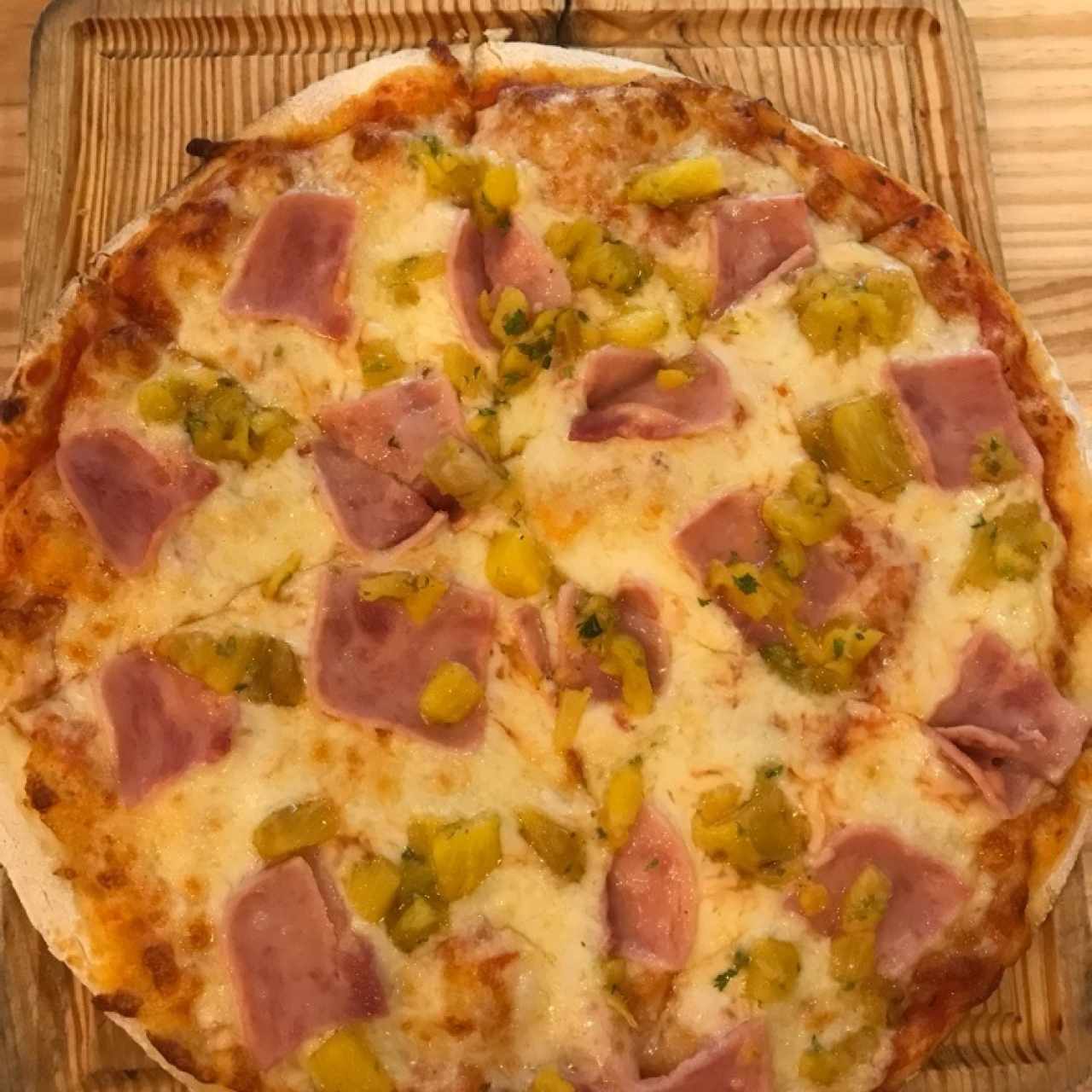  Hawaiian Pizza