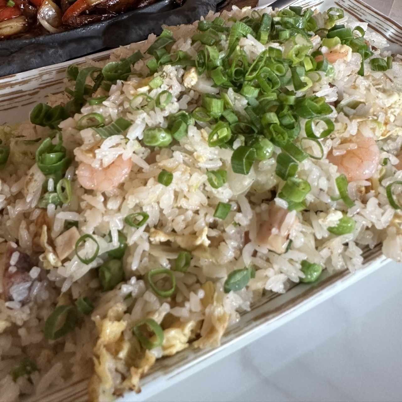 Arroz Frito con Camarón al Estilo Vietnamita