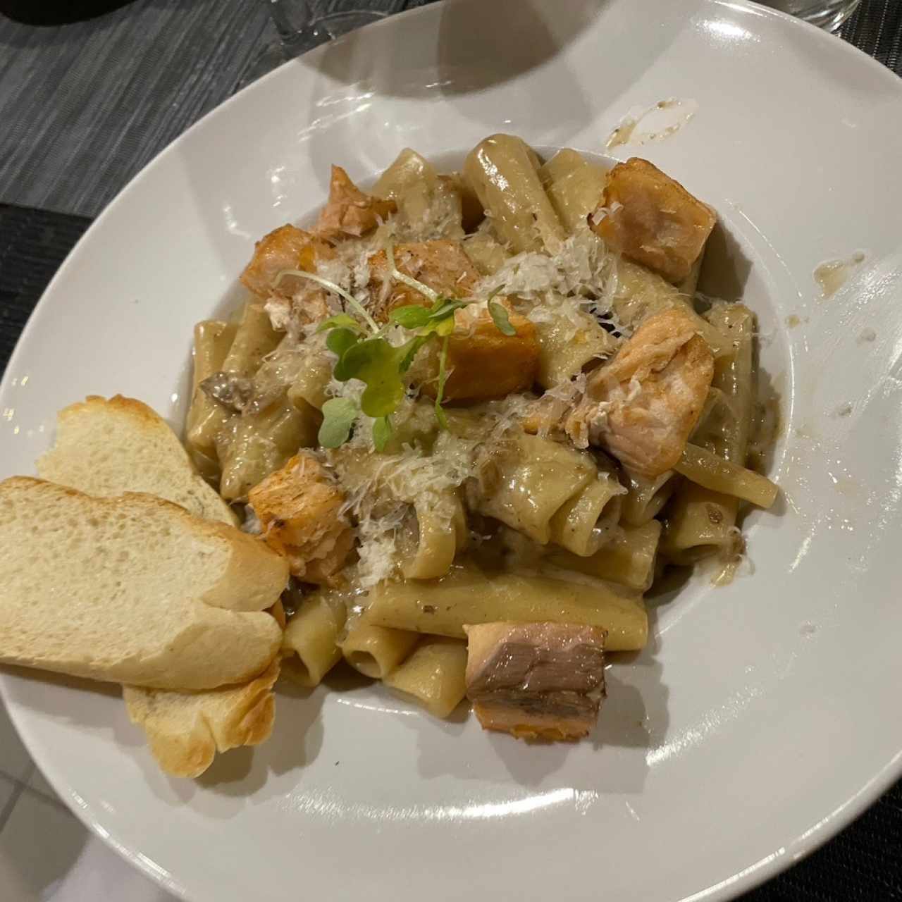 Pasta y Salmón Ahumado