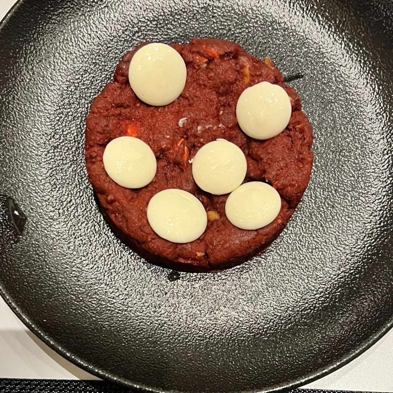 Red velvet cookie