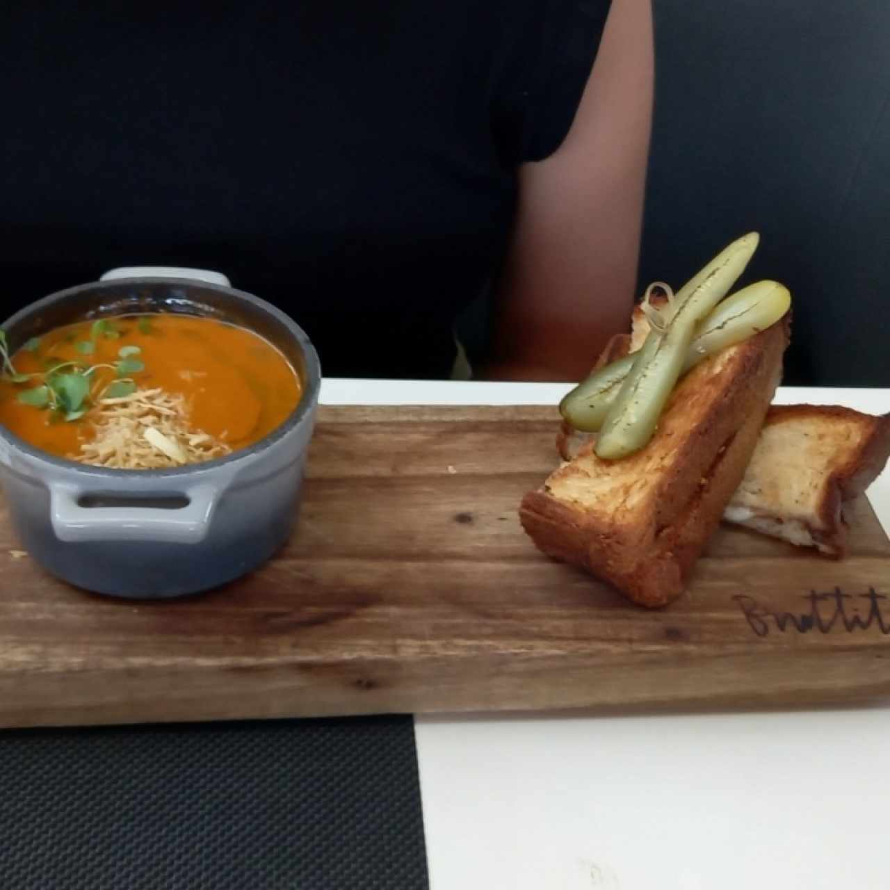 Cheese Sándwich + Tomato Soup