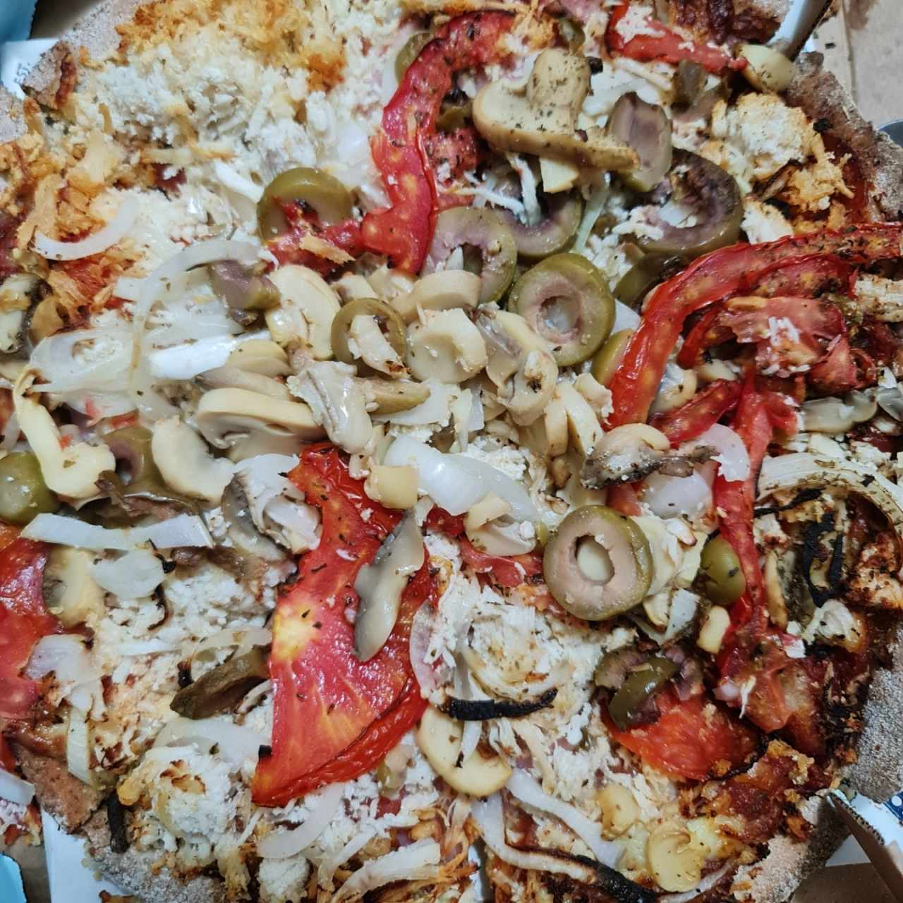Pizza Atheniense con pollo 