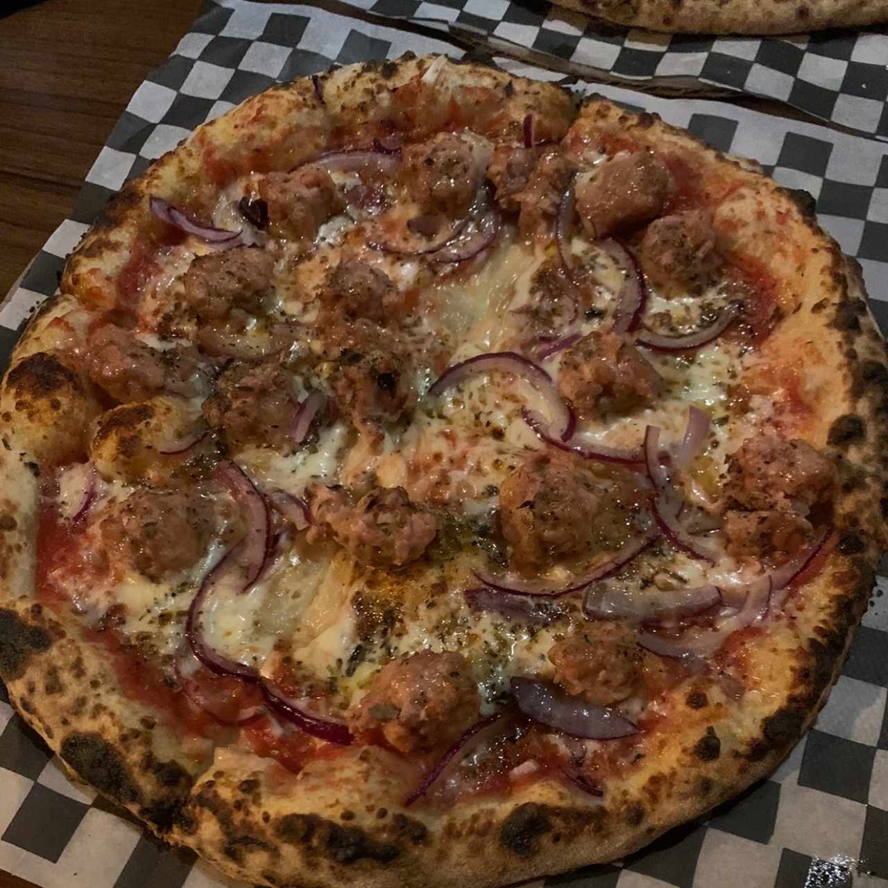 Pizza con Chorizo y Kale
