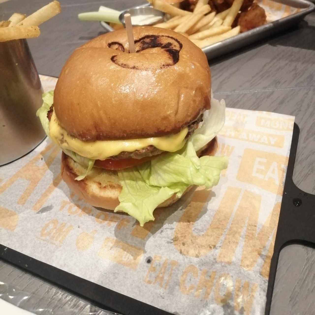 Real Burgers - Cheese Burger