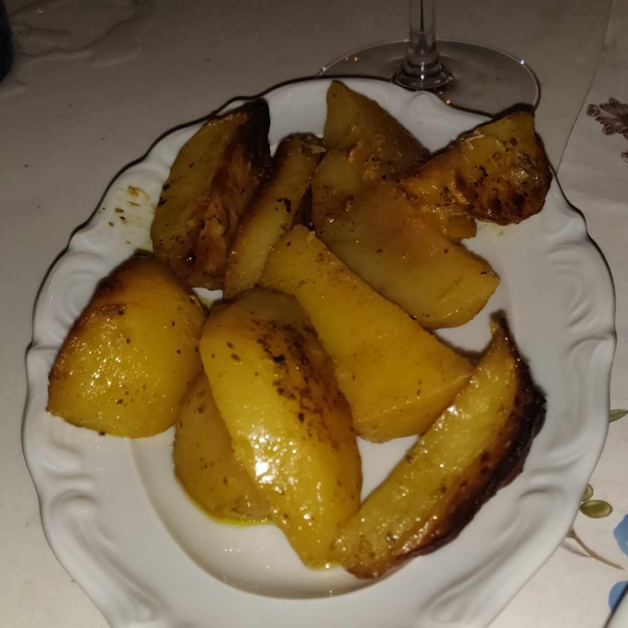 Acompañantes - Patates Tiganetes Joriatikes