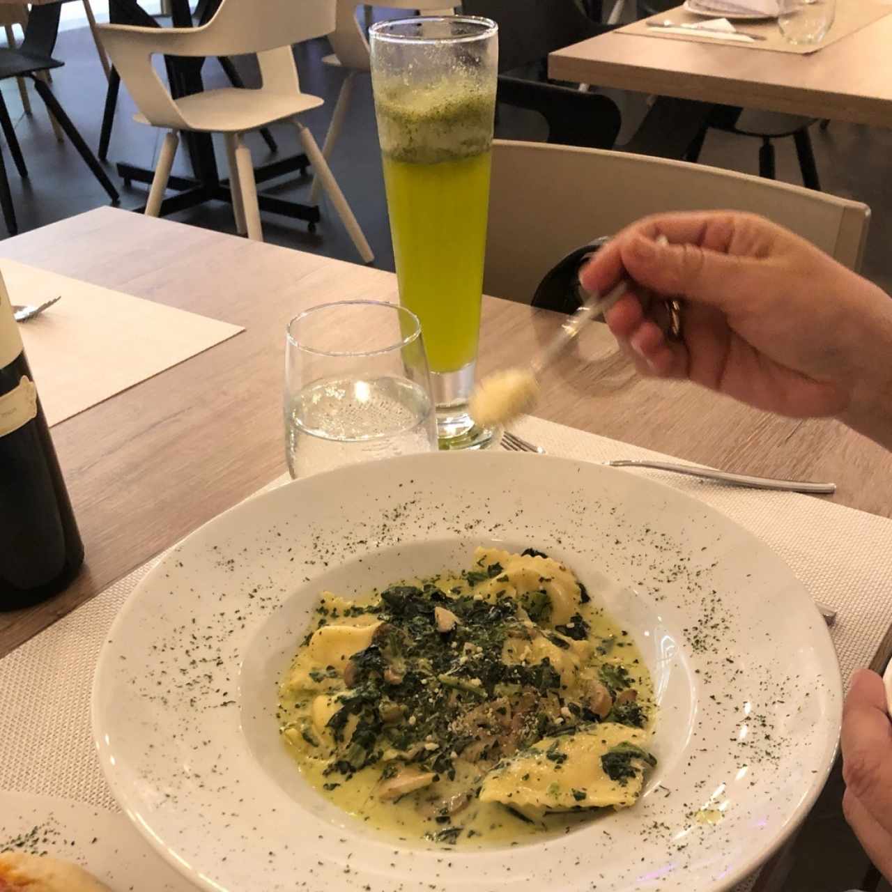 Raviolis de riccotta y espinaca simplemente pruebenlo. 