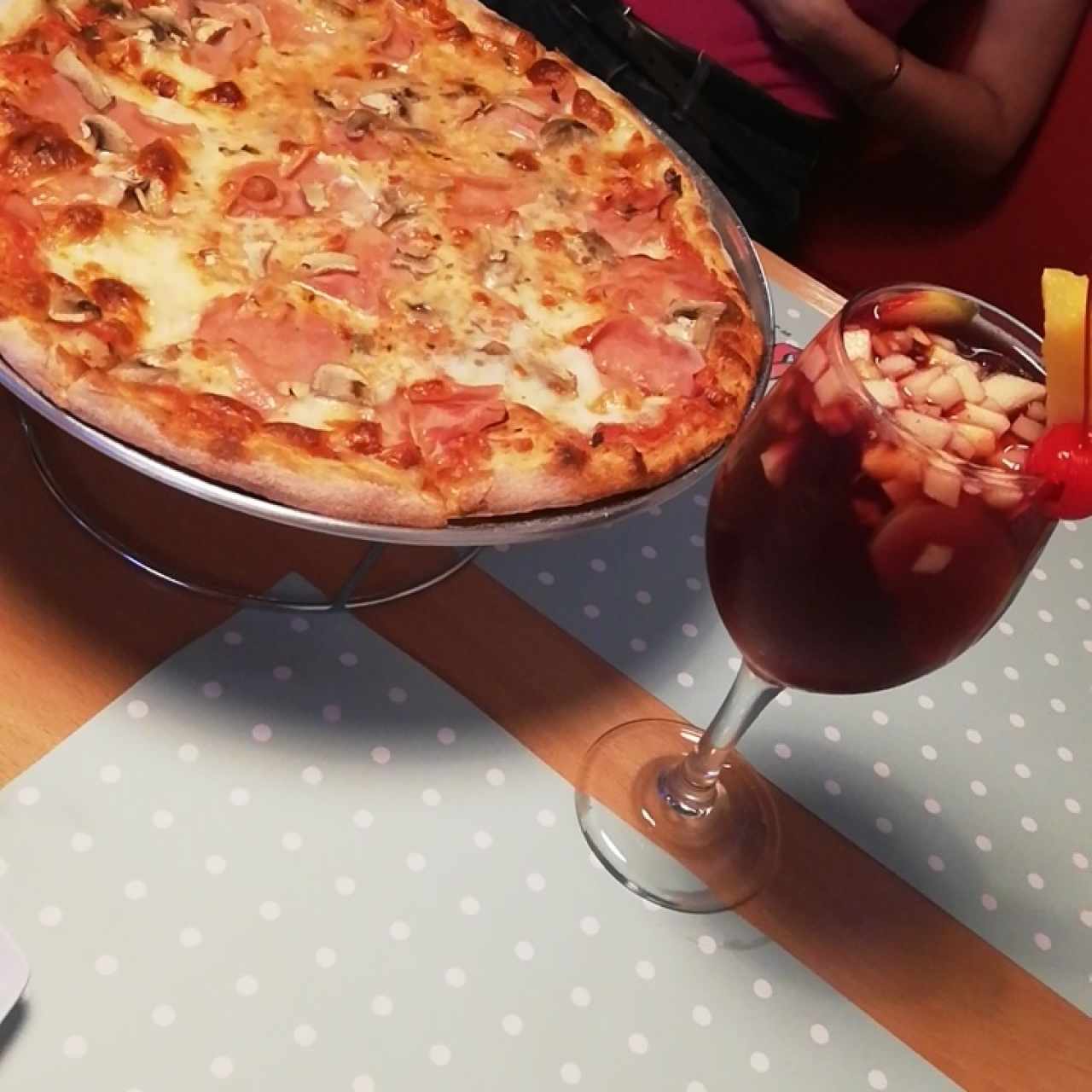 pizza jamón y Hongos