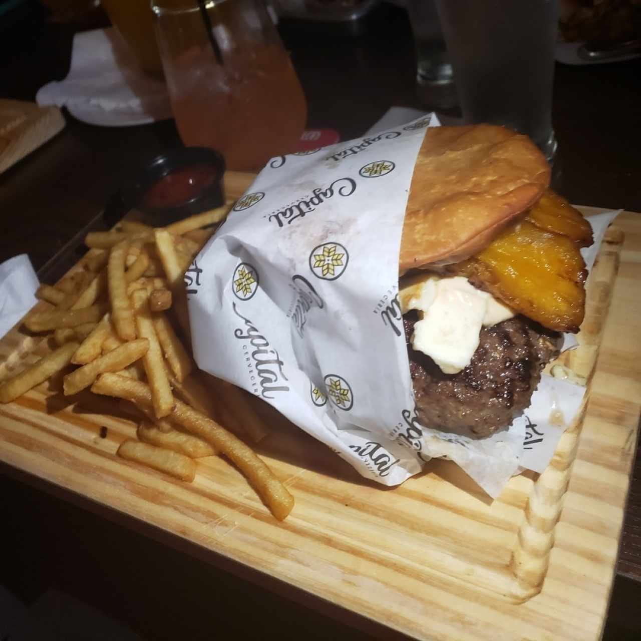 hamburguesa panameñita 