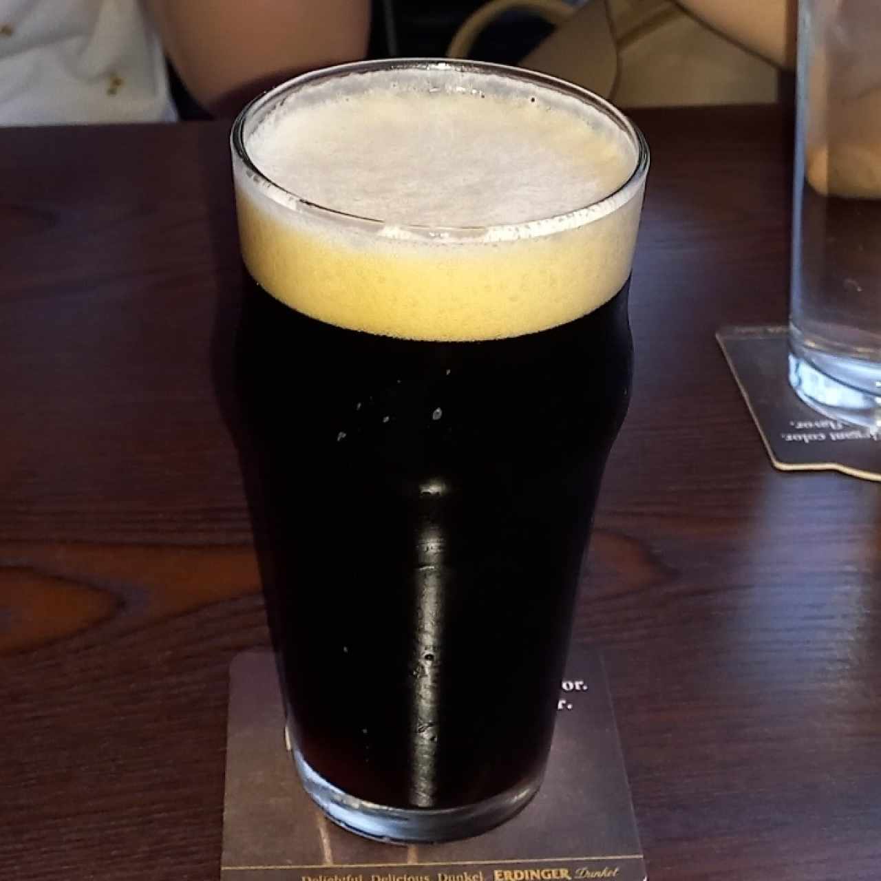 Cerveza negra de la casa